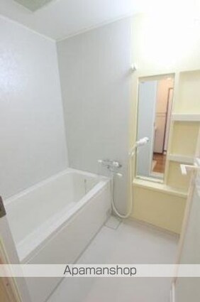 メゾンドール[4LDK/82.2m2]のバス