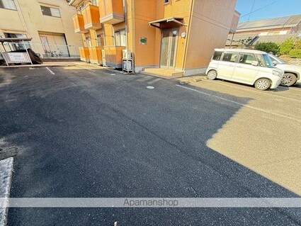 コーポめぐみ[1K/26.86m2]の駐車場