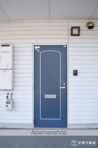 an A・B・C・D棟の玄関写真