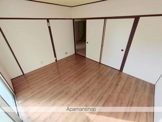 ダイニマンション江平の内装写真