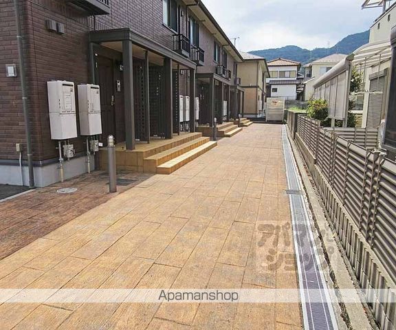 リビングタウン唐崎 A棟の外観写真