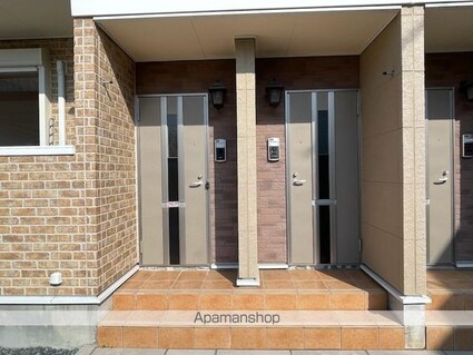 プリムローズ・キャッスル[1LDK/42.55m2]のエントランス2