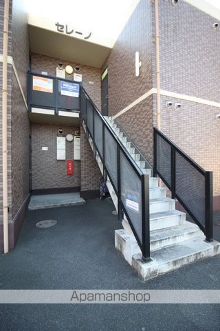 セレーノマンションの玄関写真