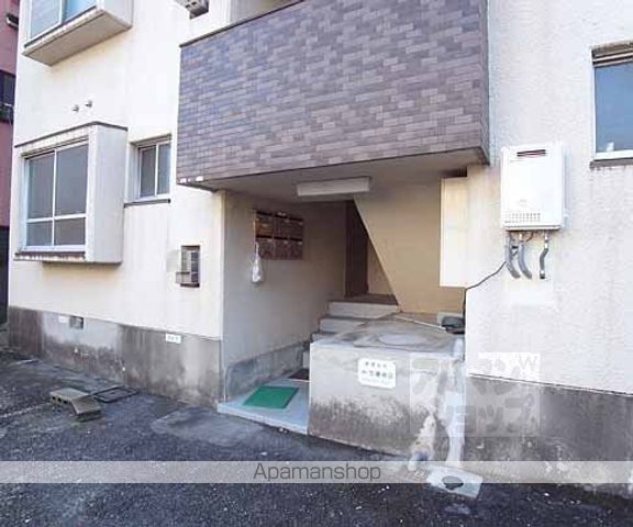 中島マンションの玄関写真