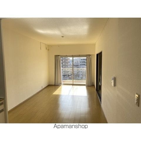 ドルフ青葉台2号棟の内装写真