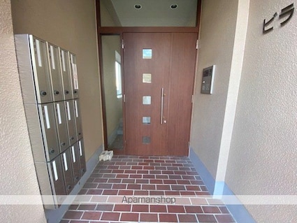 ビラ・レークサイド[1LDK/53m2]のエントランス2