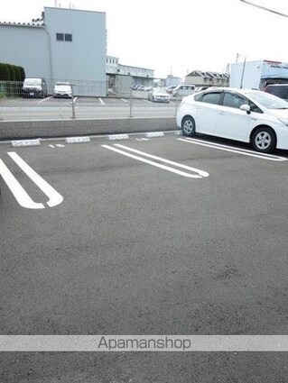 カーザ　フィオレンテⅡ[3LDK/67.91m2]の駐車場1