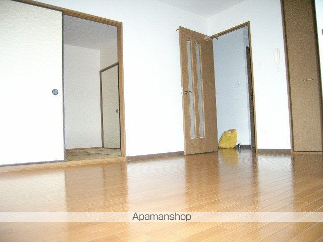 フォブール三嶋の内装写真