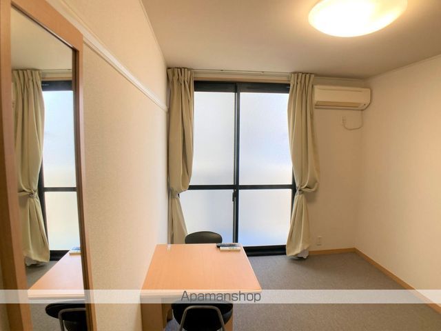 レオパレス上荒田町の内装写真