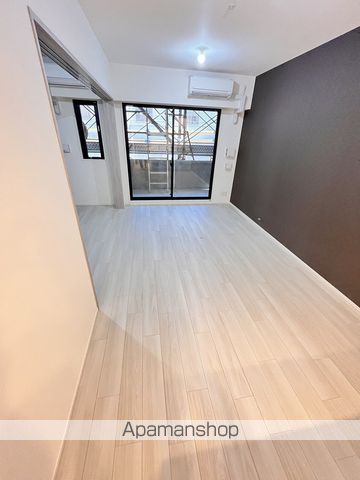 スプランディッド新大阪VIIの内装写真