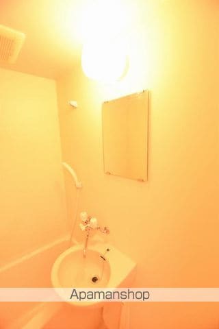 ロイヤルホワイトの内装写真