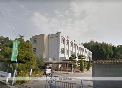 シャーメゾン　Ｋ　参番館[2LDK/50.04m2]の周辺2