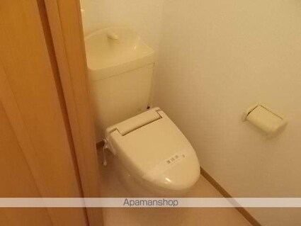 茨城県神栖市堀割１丁目[2LDK/61.8m2]のトイレ