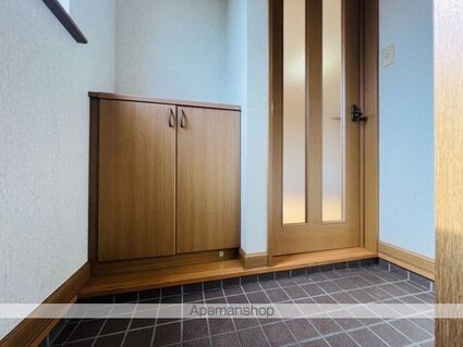 第３緑ハイツ（ダイサンミドリハイツ）[2LDK/50.81m2]の玄関