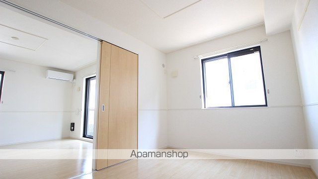 ウエスト ウッドの内装写真