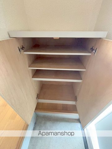 レインボー太陽の内装写真