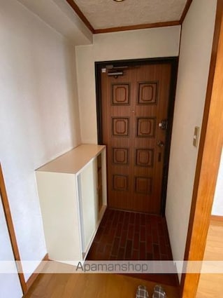 レジデンス栗林[2LDK/50.76m2]の玄関