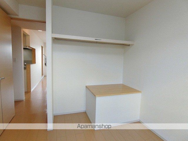 エミュレーヌ Aの内装写真