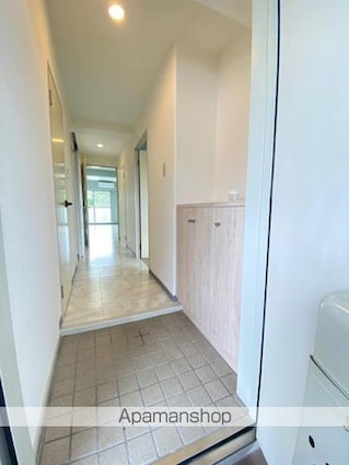 香川県高松市屋島西町[2LDK/69.3m2]の玄関