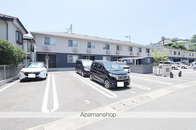 クレスト八万の外観写真
