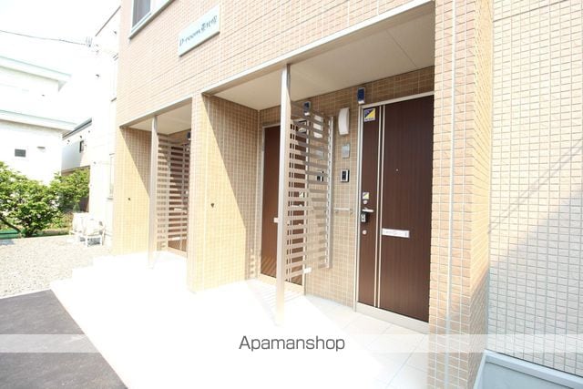 DーROOM東札幌の玄関写真