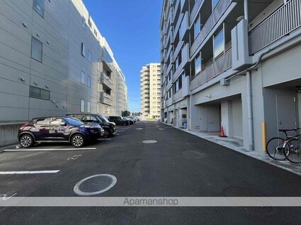 ＣＯＳＭＯ　ＣＩＴＹ[1LDK/36.14m2]の駐車場2