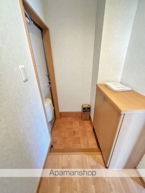 和歌山県和歌山市六十谷[2LDK/64.41m2]の玄関