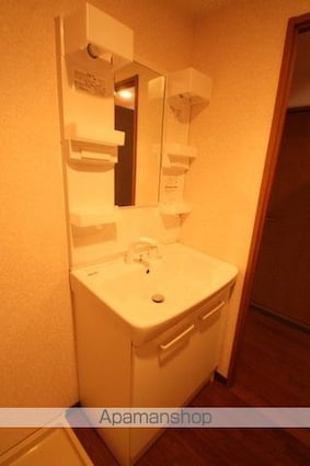 シャトルコート[2LDK/57m2]の洗面所