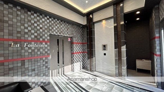両替町ラ・フォンテーヌの玄関写真