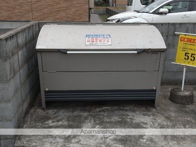 レオネクストクアドリフォリオのその他写真