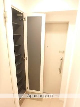 東京都国分寺市東元町１丁目[1K/26.21m2]の玄関