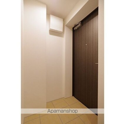 コンフォリア本駒込一丁目[2SDK/62m2]の玄関