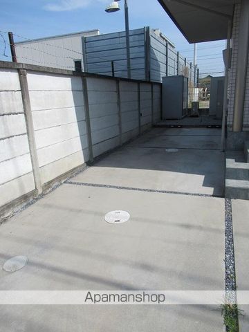 ラシーネフジミ 2Fの内装写真