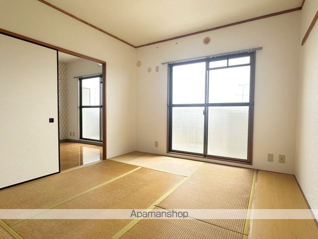 袋井市 3階建 築29年の内装写真