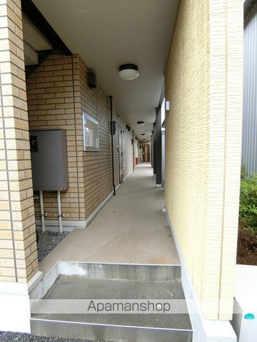 レセンテNS IIの玄関写真