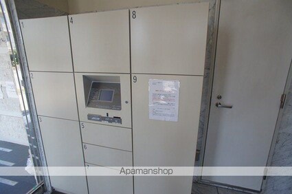 東京都新宿区西新宿８丁目[1K/20.03m2]の共用部2