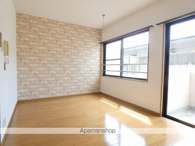 コンフォート東谷山の内装写真