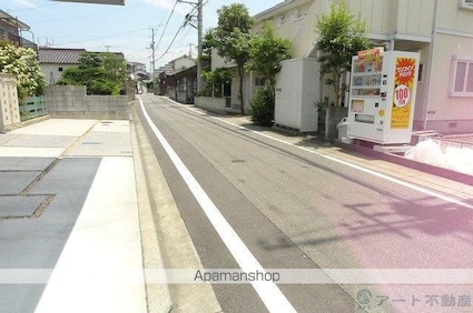 愛媛県松山市南久米町[2DK/35.3m2]のエントランス2