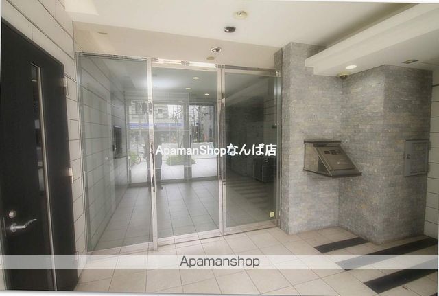 アーバンフラッツ上町の玄関写真
