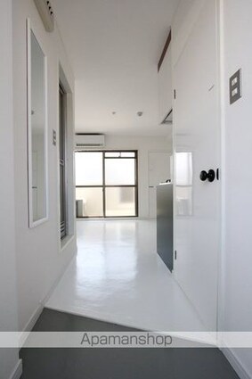 ＥＩＴＯ　ＣＨＩＦＵＮＥ[1R/16.9m2]の玄関