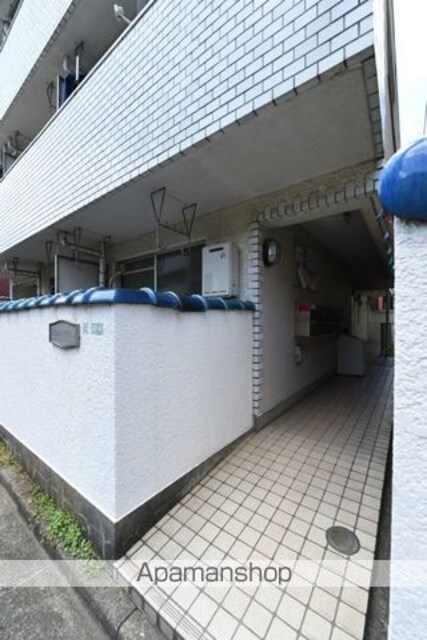メゾン・ド・セルモン[1R/12.25m2]のエントランス2