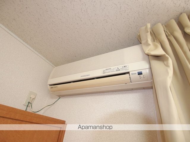 レオパレスラ レザンの内装写真