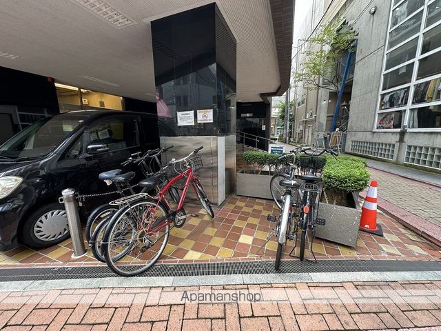やまのいビルの外観写真