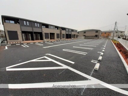 ノートルレーヴＫ[2LDK/59.55m2]の駐車場