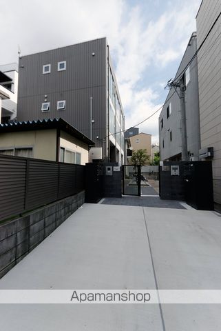 サリースマイル参番館の外観写真