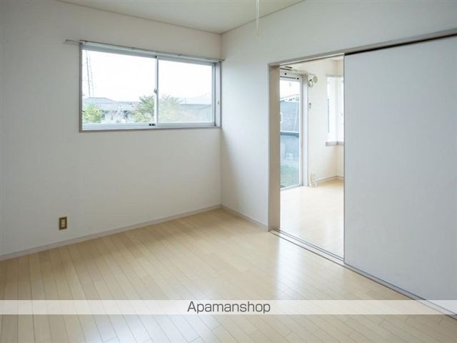 シャンドーレ弐番館の内装写真