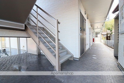 クレイノＴ　ヴィルヌーブ[1K/27.25m2]のエントランス1