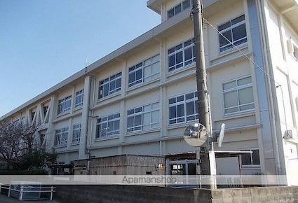 愛媛県今治市小泉３丁目[2LDK/58.7m2]の周辺1