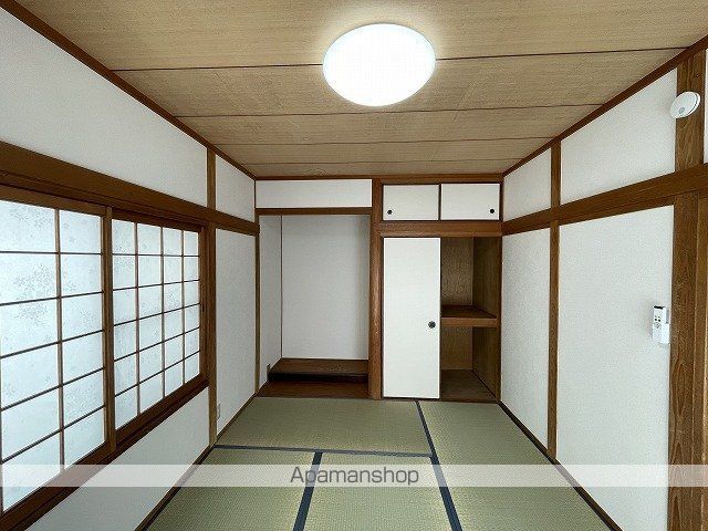小坂4丁目戸建借家の内装写真