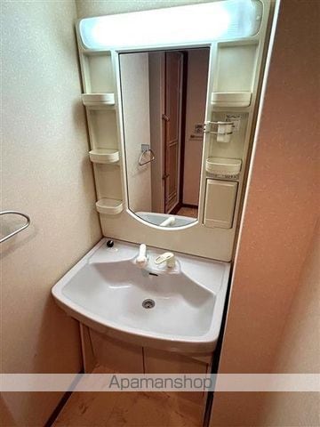 ハイネス若園の内装写真